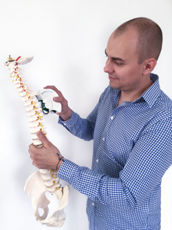 Mészáros Ádám Kinesiotape terapeuta, Dorn terapeuta Mészáros Ádám Kinesiotape terapeuta, Dorn terapeuta
